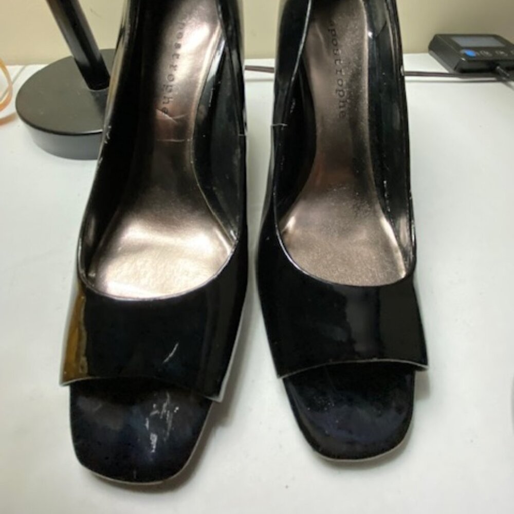 apostrophe Black Open Toe Women's Shoes: Size 8M
